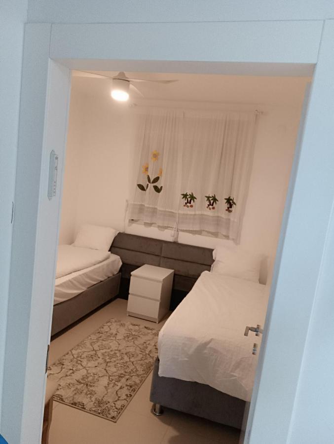 עכו דירה חדשה ליד הים- Akko-Brand New Apartment Extérieur photo